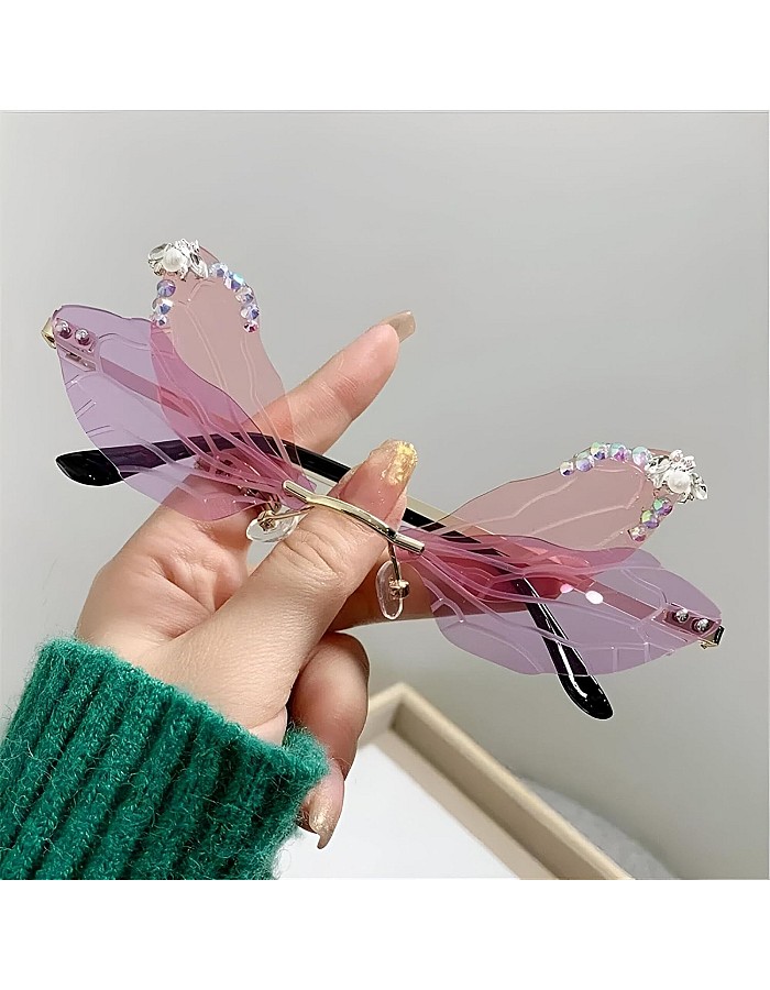 Fashion Eyewear - Unique Irregular Sunglasses with Women’s Dragonfly Wings Design and Eye-Catching Bling Details, Making a Bold Statement for Any Party
