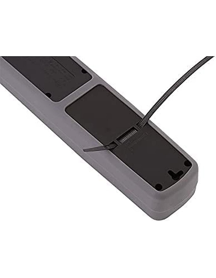 مشترك كهرباء يحتوي 3 مقابس ومنفذي USB معتمدين بلون اسود من اي لوك