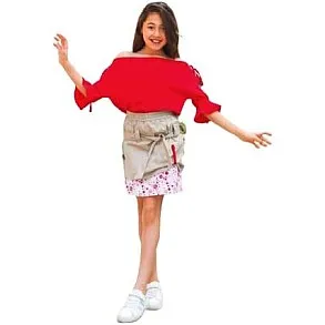 Girls' set, a red blouse and a multi-colored pocket