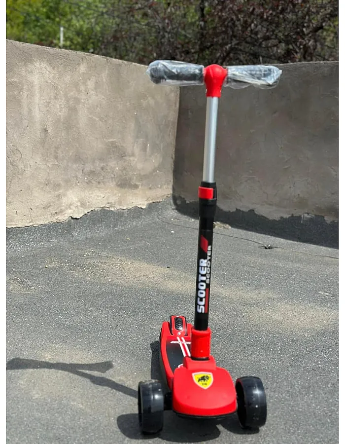 Fantastic-Kids-Toys 3 Wheel Scooter with LED Light, Foldable, Adjustable Handle, Code 2142-R